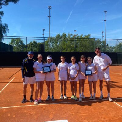 Tennis/La squadra femminile under vince il titolo regionale
