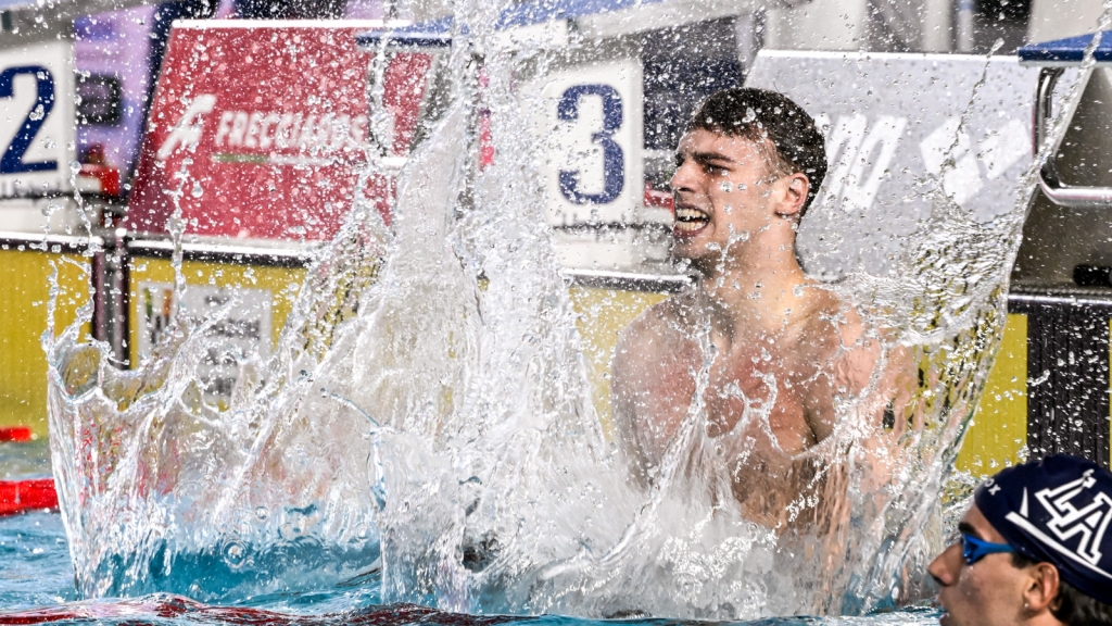 Nuoto, tre successi agli Assoluti