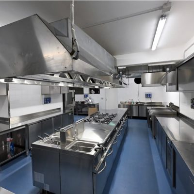 I lavori in cucina al Circolo