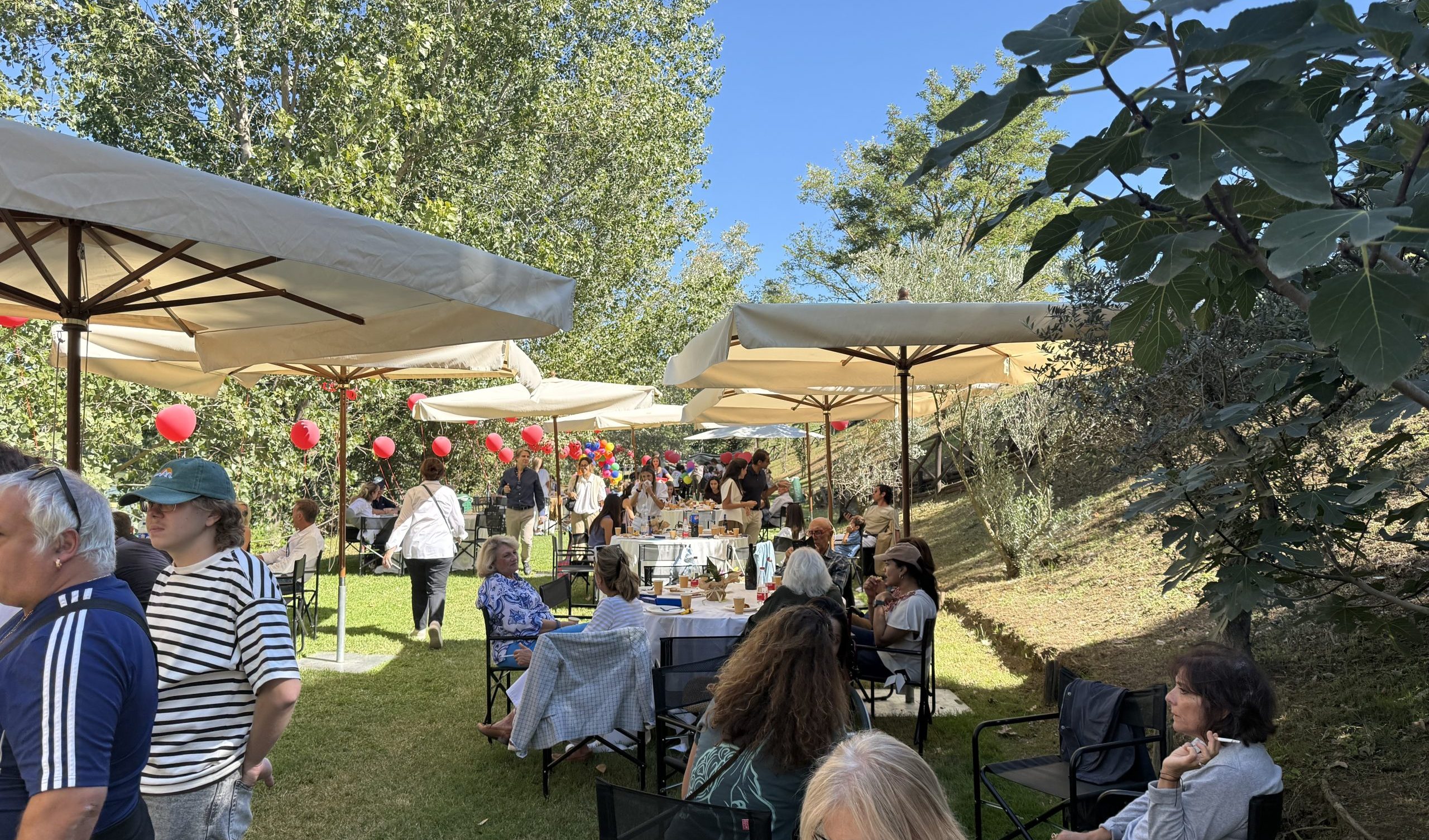 Il picnic de "La Piccola Famiglia": una festa all'Aniene